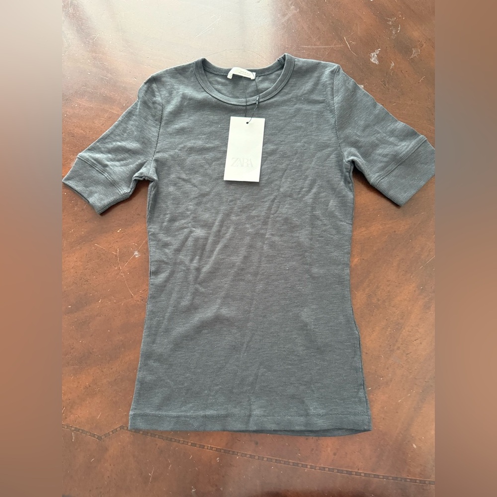 Zara T-shirt - Picture 7 of 10